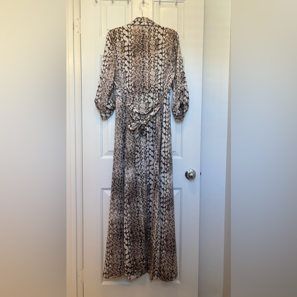 INC International Concepts Brown and White Long Sleeve Snakeskin Gown - Picture 3 of 8